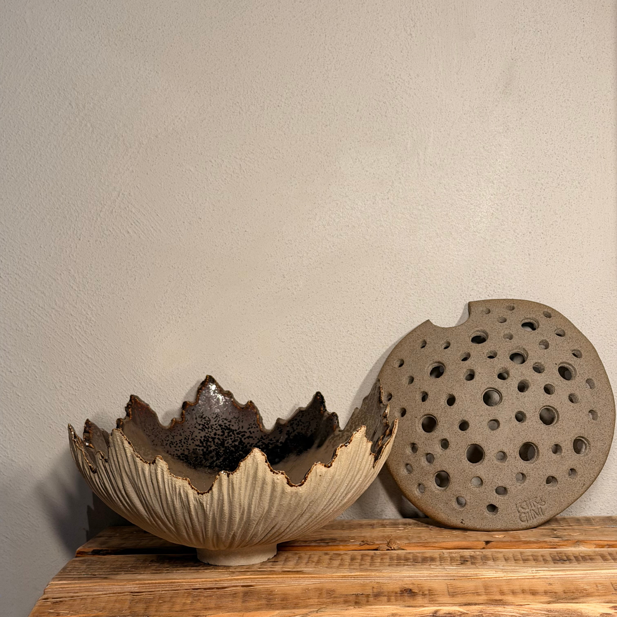 BOWL FLOWER FROG